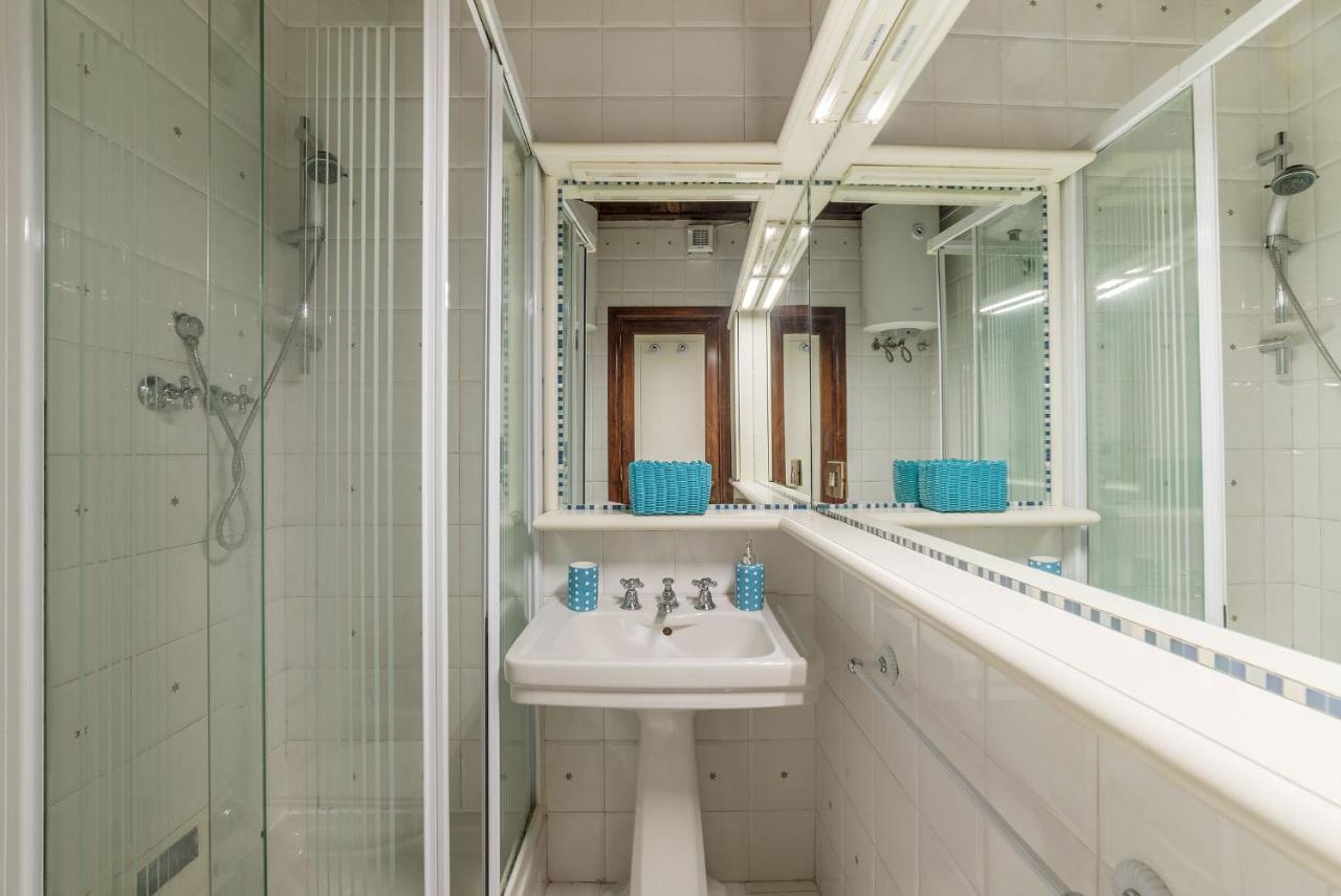 Colosseo Modern Apartment Рим Экстерьер фото